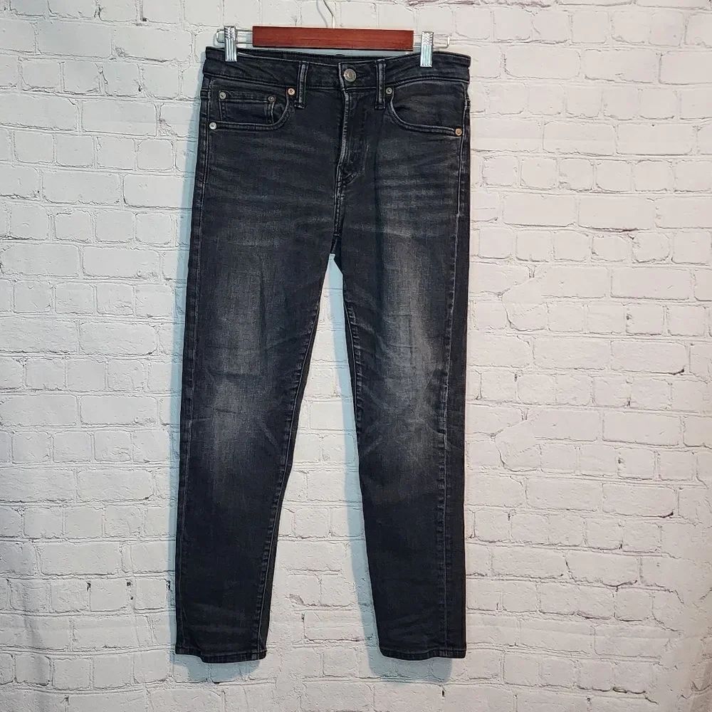 Men's American Eagle straight jeans, size 28